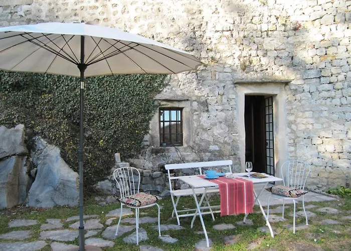 Castrum Di Serravalle