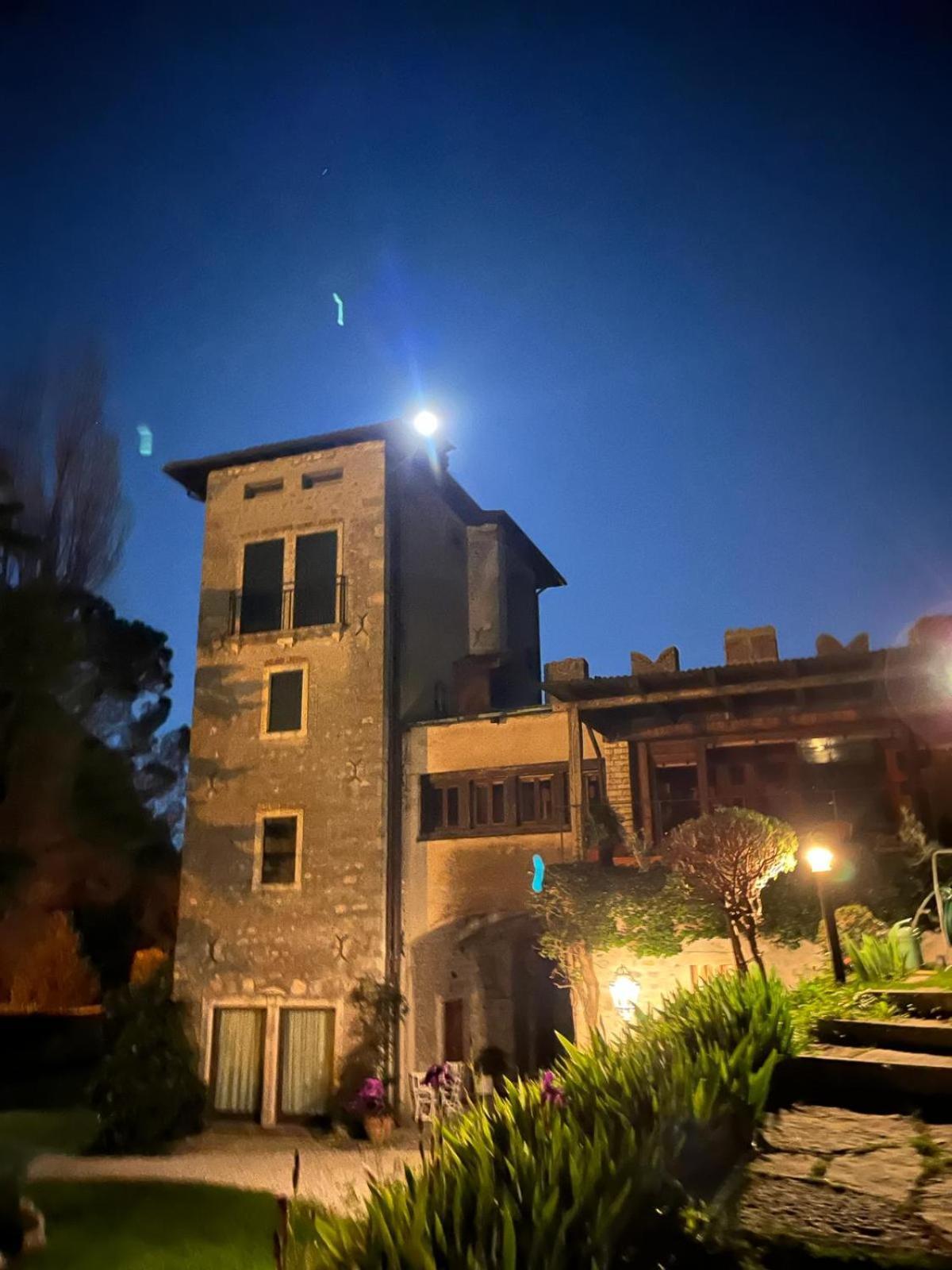 Bed & Breakfast Castrum Di Serravalle