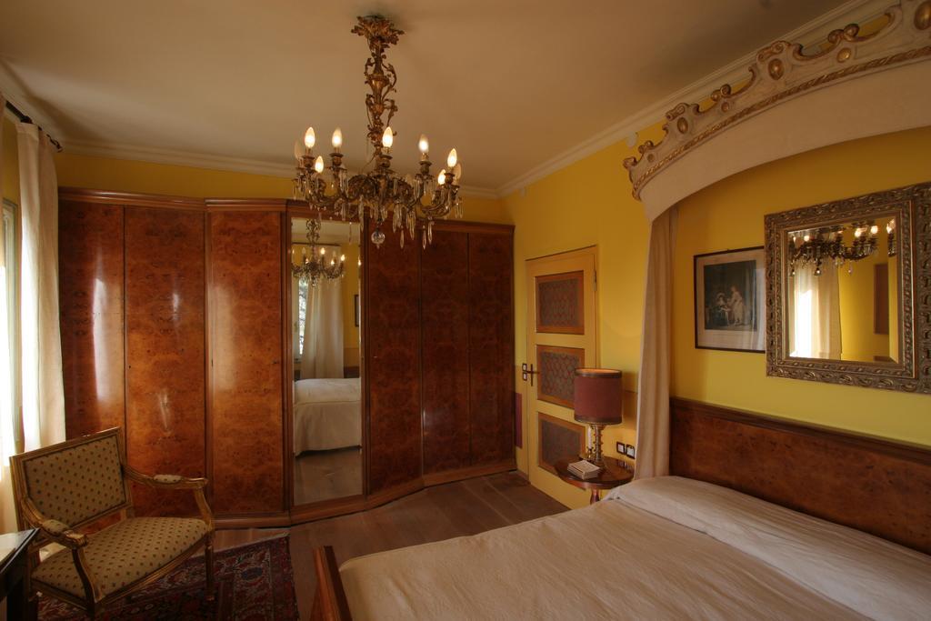 Castrum Di Serravalle Bed & Breakfast 3*