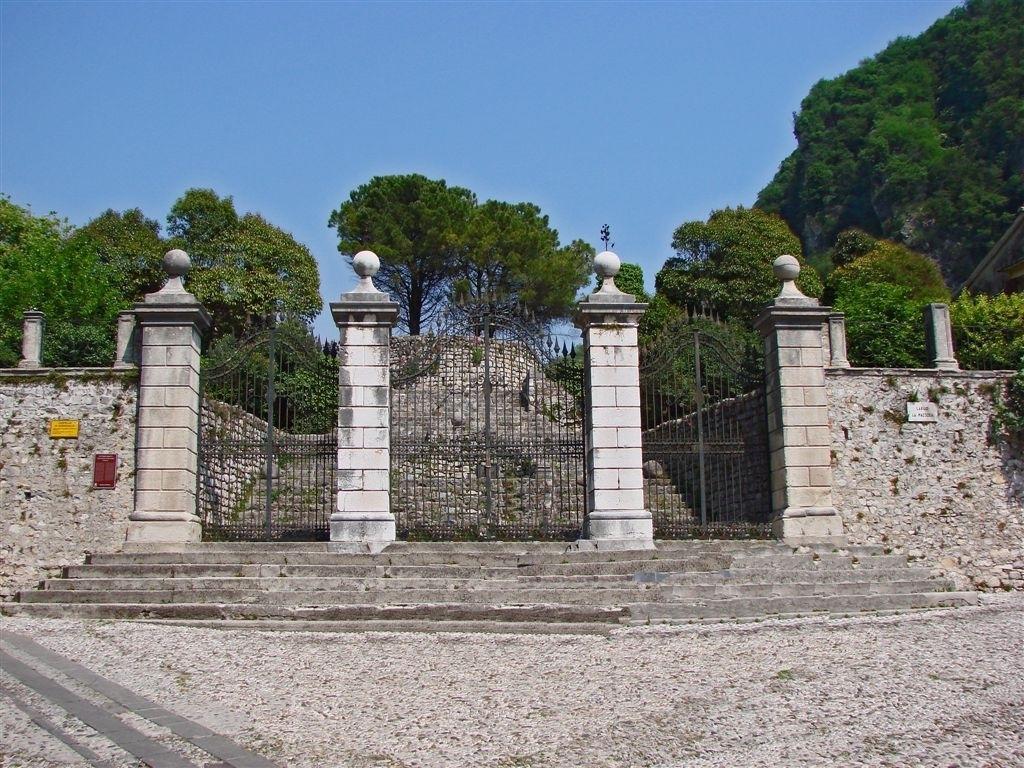 Castrum Di Serravalle Alojamento de Acomodação e Pequeno-almoço 3*