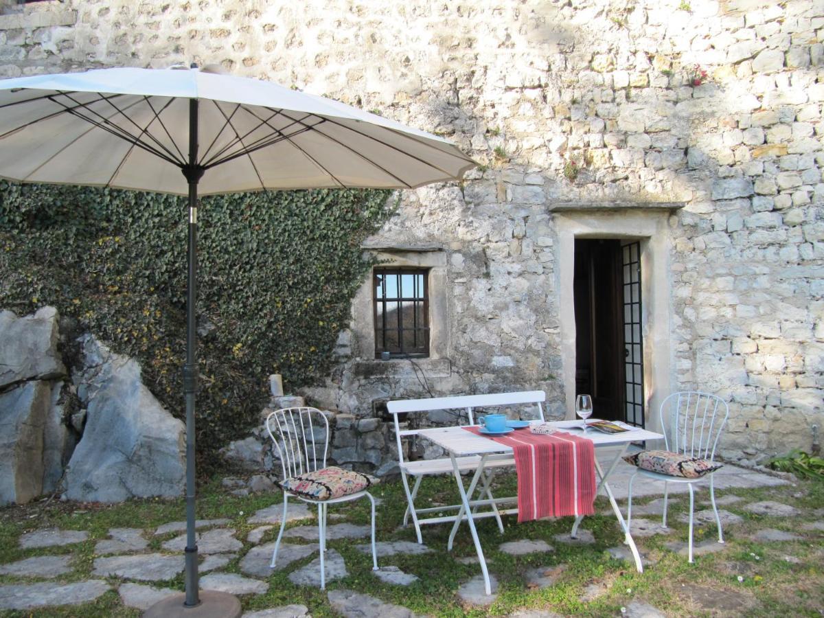 Castrum Di Serravalle Bed & Breakfast