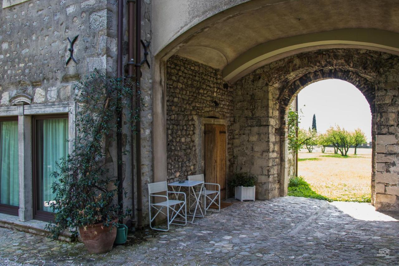 Castrum Di Serravalle Bed & Breakfast 3*